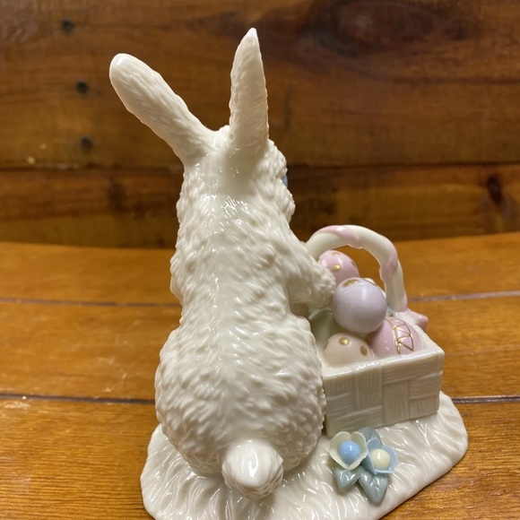 LENOX Rabbit with Eggs & Flowers Figurine - Picture 5 of 5